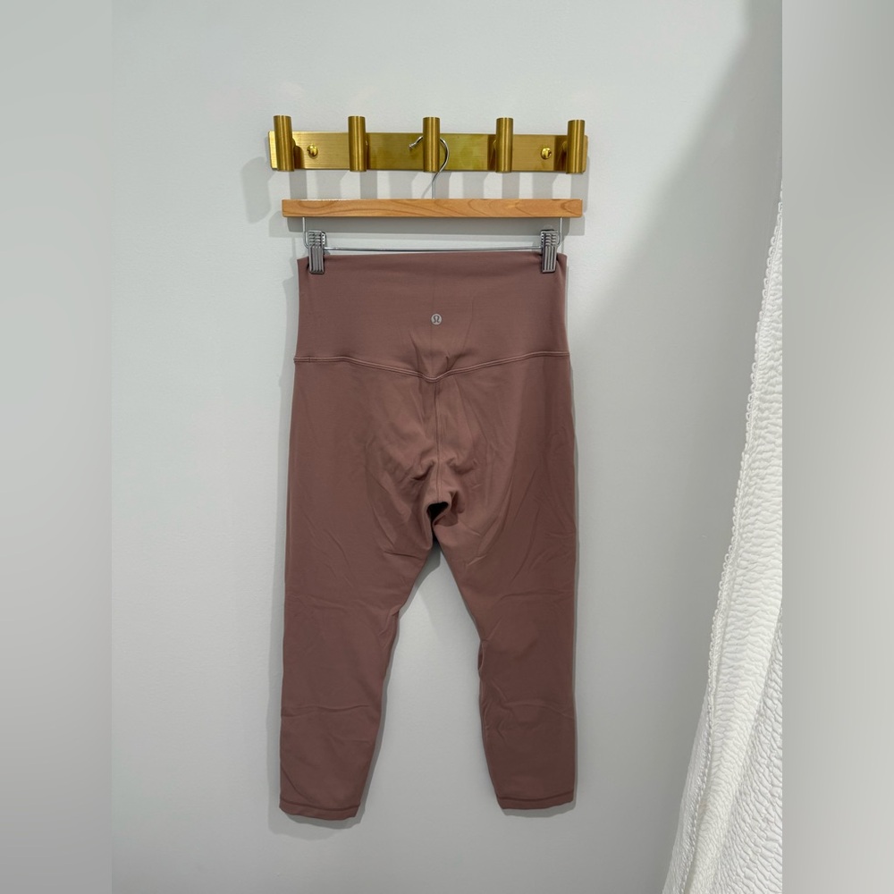 Lululemon Wunder Train Contour Fit High-Rise Crop Dusty Rose Size 8 Women W6BGLS